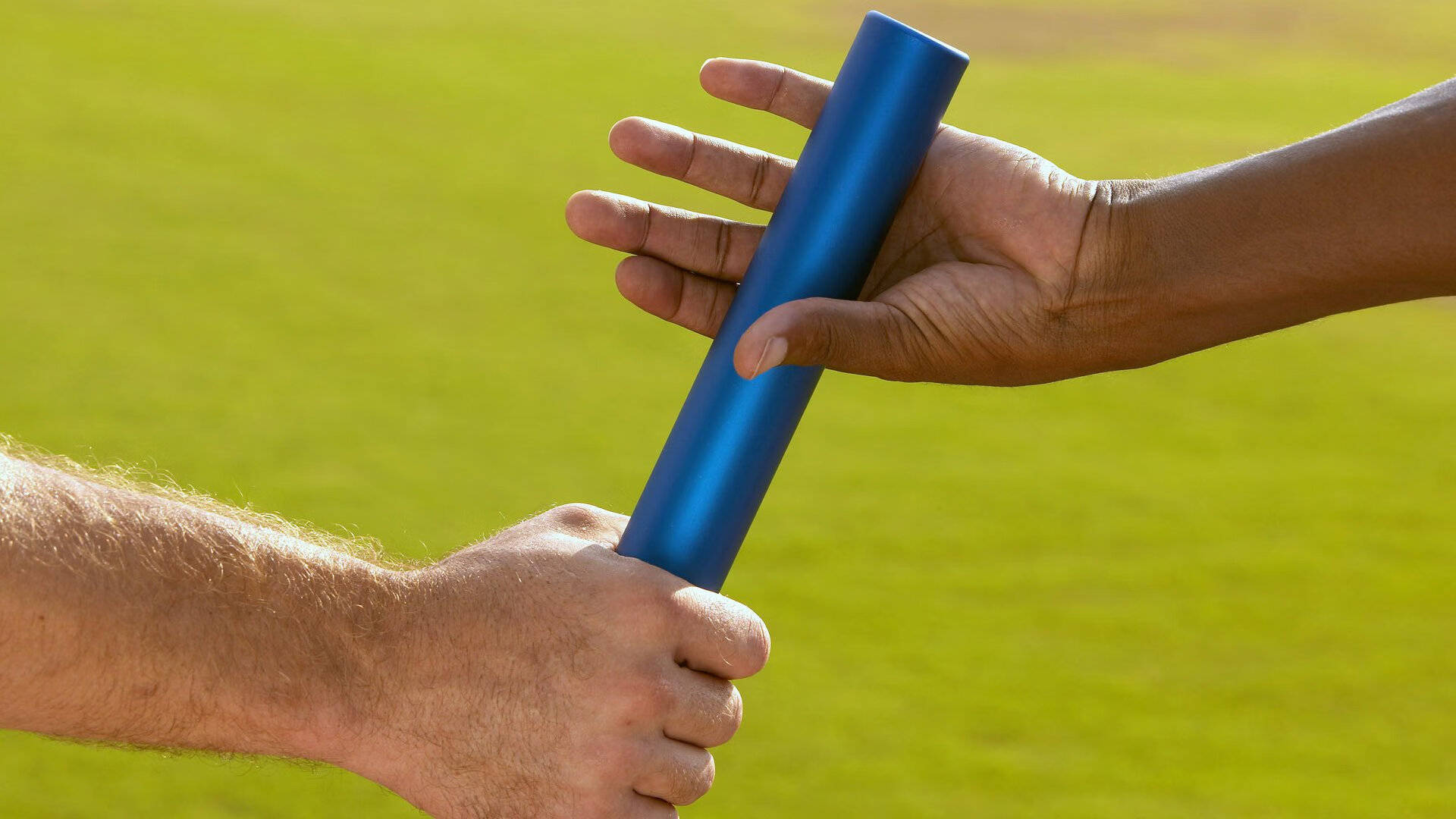 花式表演：赛场上的酷炫篮球技能，花式篮球表演队